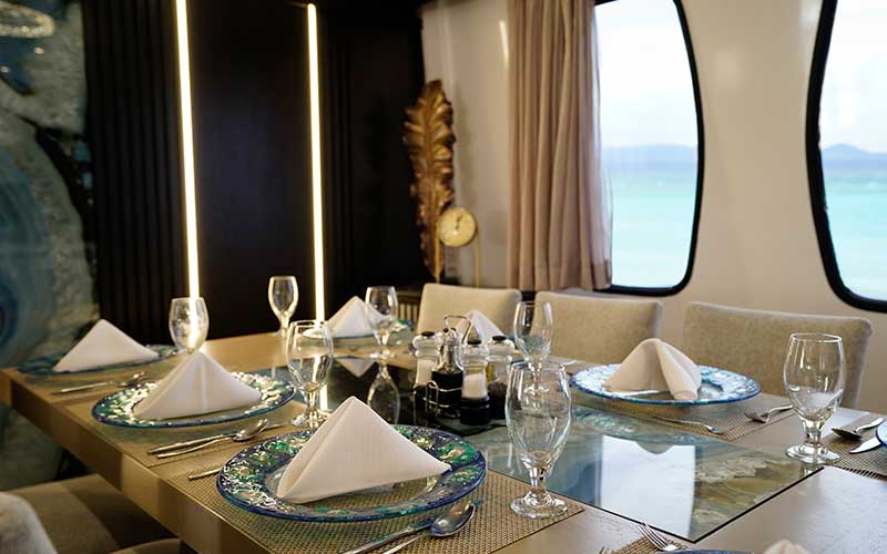 interior area dining room Alya Cruise to Galapagos