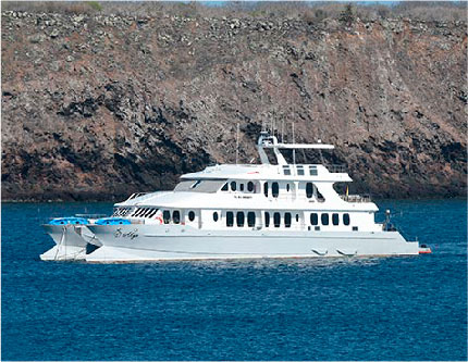 Galapagos: Alya Catamaran