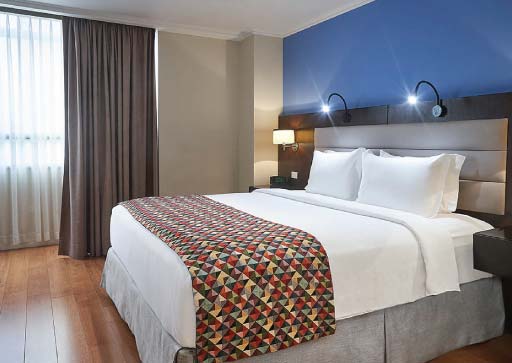 Ecuador - Guayaquil: Oro Verde Hotel Suite Room