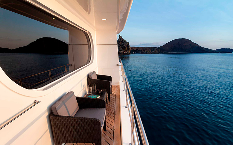 Petrel Catamaran cabin cabin with open-air balcony cruise to Galapagos