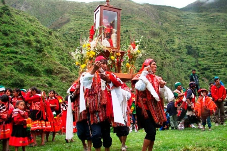 bajada de reyes traditional festivity of peru